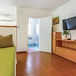 Amazing In With Wifi Vakantiehuis Medulin