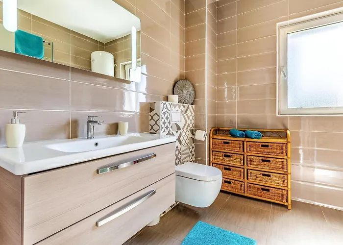 Amazing In With Wifi