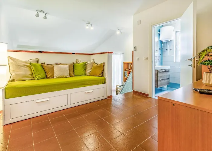 Amazing In With Wifi Holiday home