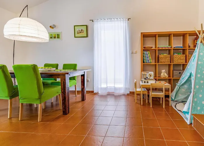 Holiday home Amazing In With Wifi *