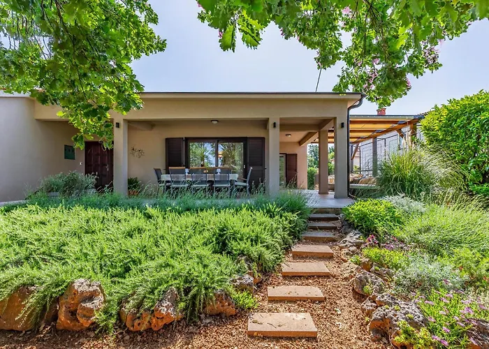 Holiday home Amazing In With Wifi Medulin