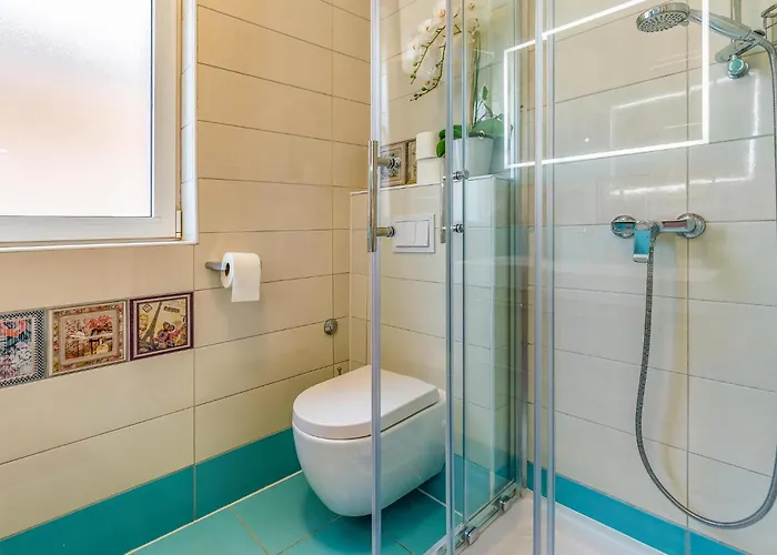 Amazing In With Wifi Holiday home